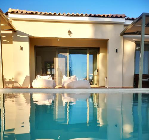 Exterior view, ReLux Villa in Trapezaki Beach