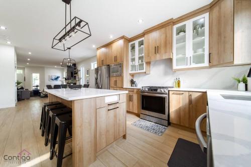 The Jasper, AC, 4 BD, Sleeps 8, Near DT & WEM!
