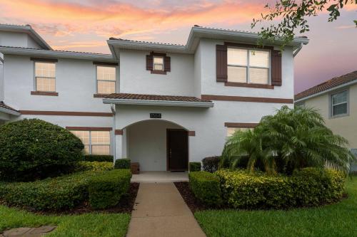 Amazing 5Bdr at ChampionsGate 11 miles from Disney