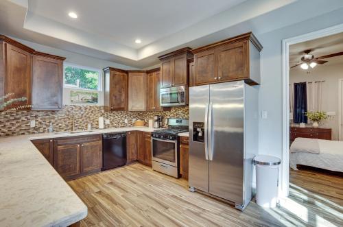 Pet-Friendly Tomball Home Walk to Main Street! in Tomball, USA