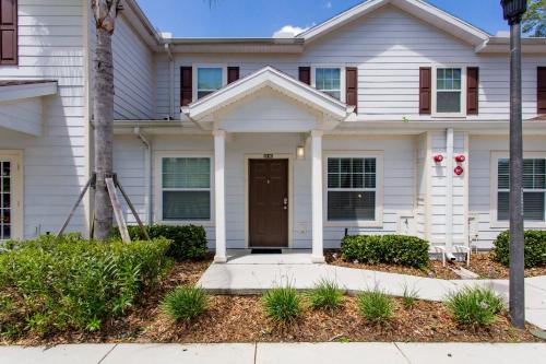 Amazing 3Bedrooms and 2Baths- 7 miles from Disney in Kissimmee, USA