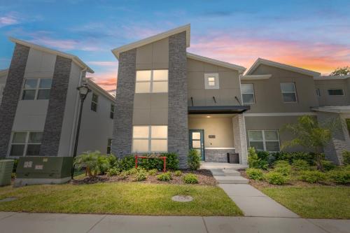 New Home 5 Bedrooms and 4 Bathrooms At Storey Lake in Kissimmee, USA