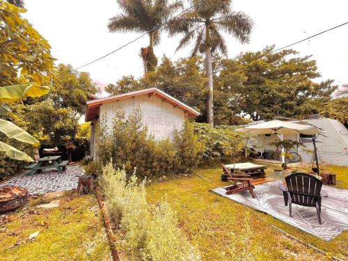 RV in the Little Jungle by Legnalife in 霍姆斯特德