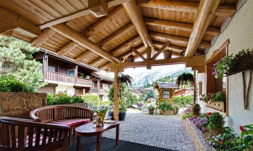 Létesítmények, Hotel les Sapins in La Clusaz