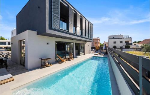 Pet Friendly Home In Vodice With Sauna – khách sạn tại Srima