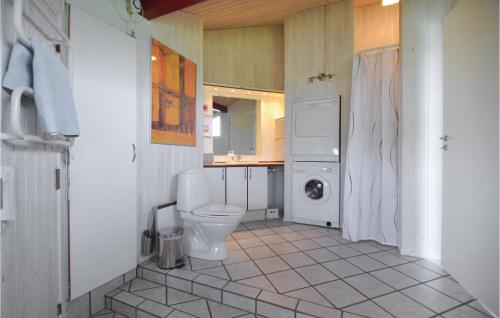Bathroom, Holiday Home Svenstibakkevej I in Lild Strand