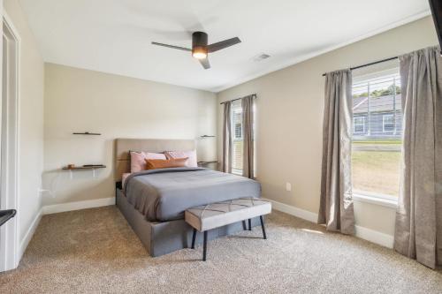 Spacious Condo with Combined units at Traverse City - image 12