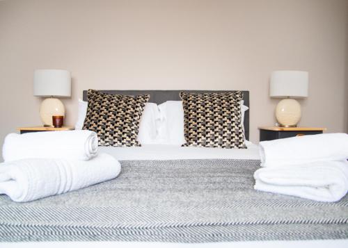 4x Bed Luxurious Home With a View 4x Bed Luxurious Home With a View