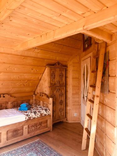 Two-Bedroom Chalet image 8