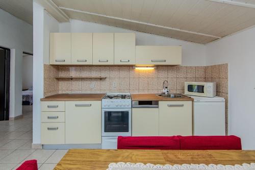 Three-Bedroom Apartment image 7