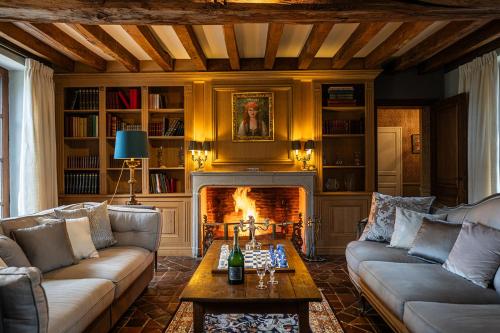 Villa de lux avec piscine interieur chauffée 1h30 de paris gîte à louer Bois de Baignas