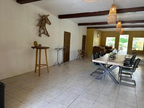 sala de TV, Bonaire 2 Stay Rincon in Bonaire