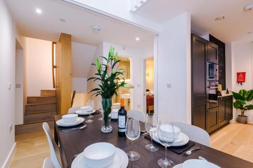 Stylish 3-Bed Central Stay - Roof Terrace & Parking, Манчестер (фото 5)