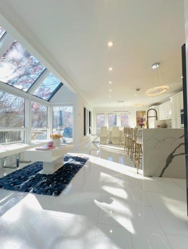 Mountain Vista Luxury Retreat!