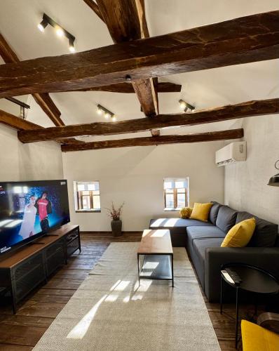 Shared lounge/TV area, Туиковата къща The Tuikov House in Teteven