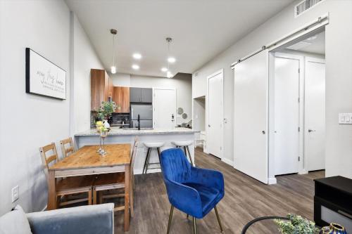 The Grand Urban Haven, 2 Bedroom, Pool, Gym, Parking in Fort Worth, USA