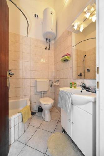 Two-Bedroom Apartment Standard image 2