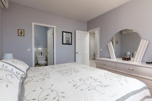 Apartments Rajna - 100 m from sea - image 9