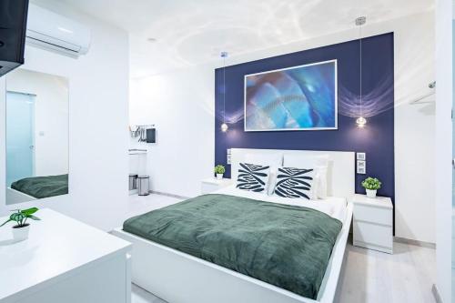 Central - NEW - Peaceful