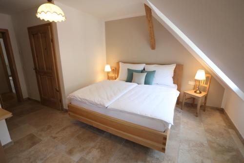 1 queen bed