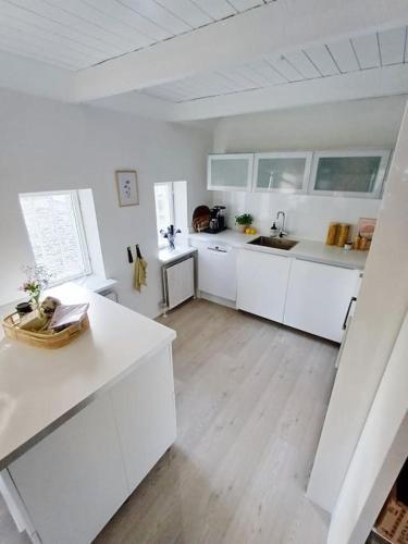Unique and Charming 2 Bedroom Apartment with Free Parking in Kaerby