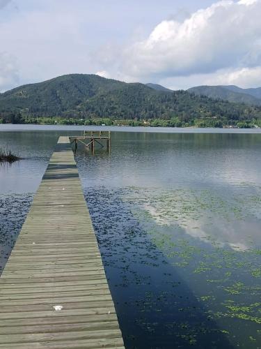 Linda cabaña con salida al Lago Rapel