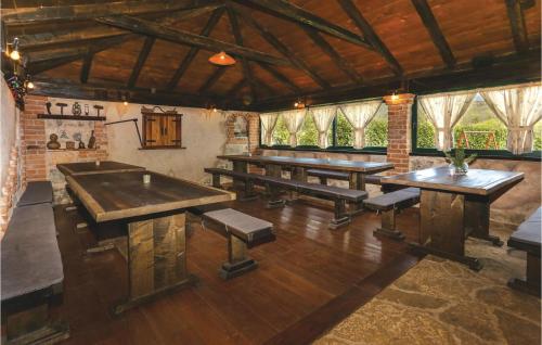 Aktivitātes, Three-Bedroom Holiday Home In Dugogabe in Dugobabe