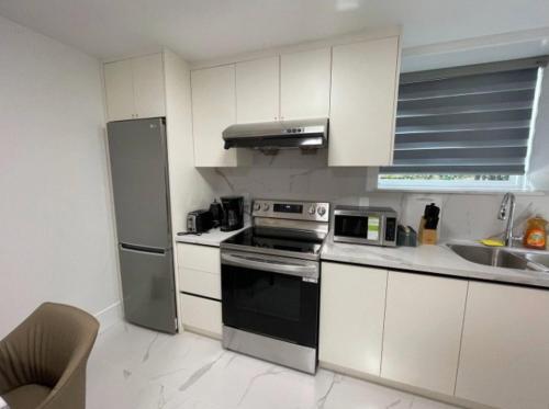 Private 2BD Basement Suite in Vancouver Westside in Vancouver, Canada