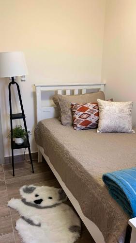 Two-Bedroom Deluxe Apartment image 6