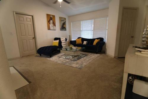 Charming 2BD, 2BTH Retreat in the Heart of Orlando in Orlando, USA