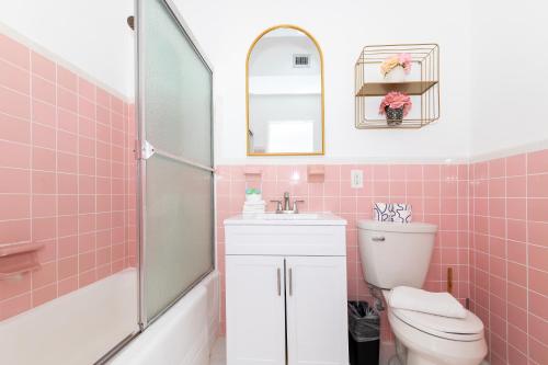 Art Deco Washingthon Apartment - image 4