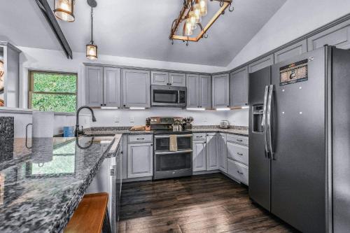 Distiller'S Den Cabin Cabin - image 6