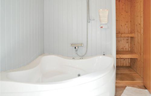 Bathroom, Holiday Home Skovbrynet X in Give