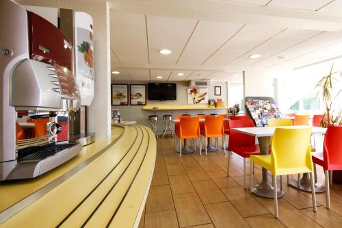 مطعم, فندق بريمير كلاسي تورز سود - تشامبراي ليز تورز (Hotel Premiere Classe Tours Sud - Chambray Les Tours) in تورز