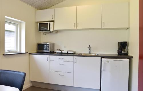 Kitchen, Holiday Home Halvejen Hytte Spjald near No Kirke