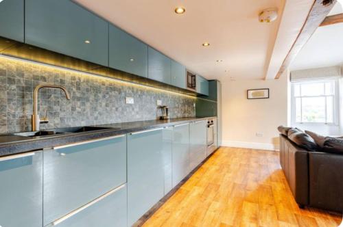 Sedbergh Penthouse - KingBed - Tv - Wifi in Sedberga