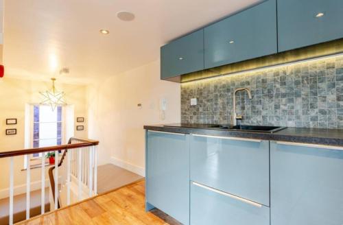 Sedbergh Penthouse - KingBed - Tv - Wifi in Sedberga
