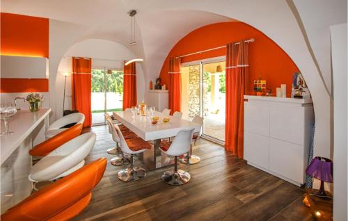 Konyha, Gorgeous Home In Sauzet in Sauzet (Rhone-Alpes)