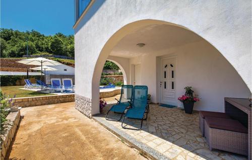 泳池, 扎格爾四號度假屋 (Nice Home In Brsec With House Sea View) in 比斯薩克