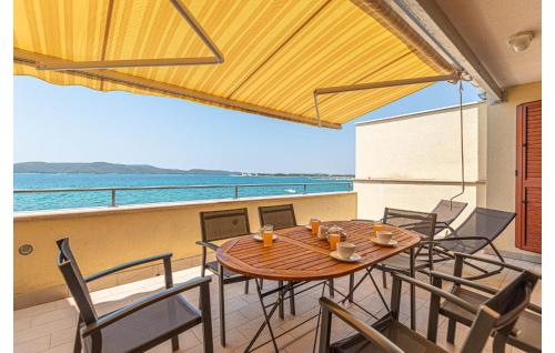 1 Bedroom Beautiful Apartment In Brodarica