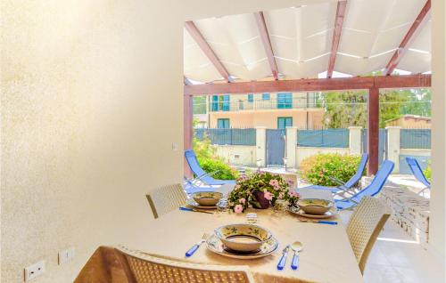  2 Bedroom Amazing Apartment In Cattolica Eraclea in Cattolica Eraclea