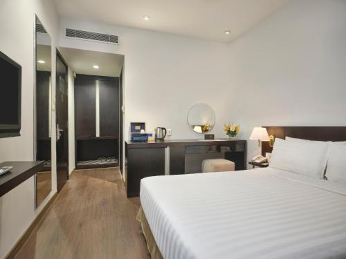 Deluxe Double No Window