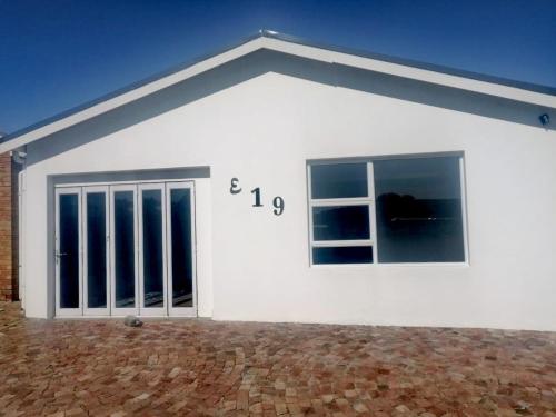 Ons Strandhuisie E19 in Pearly Beach in Pantai Pearly