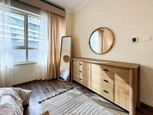 DreamShoma- Deluxe 1BR With Lake View, Dubaj (fotografie 3)