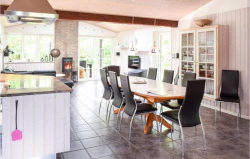  Beautiful Home In Tranekær With Sauna in Hou