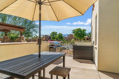 Desert Mirage by VARE 3Bd2B Loft PoolSpa Gym PGA West in La Quinta, USA