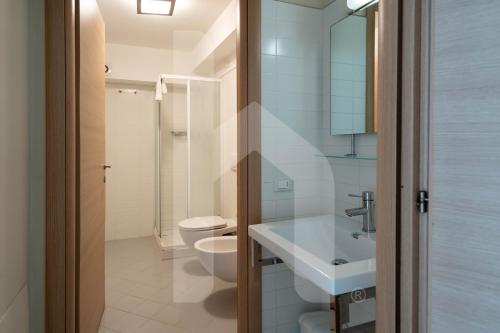 2 bedrooms, 4 beds