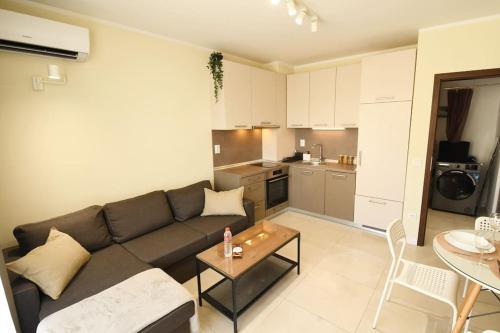 INB Banishora spot 9, Sofia (Foto 2)