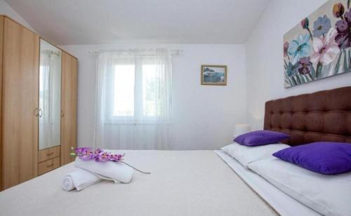House Mirka - image 2