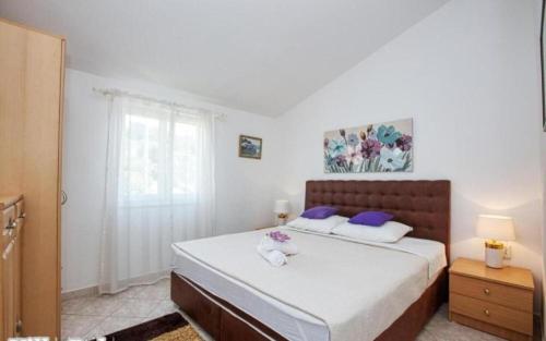 House Mirka - image 3